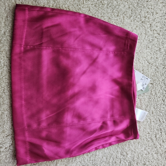 Hot Pink Satin H&M Skort size US 2, EUR 34 - Picture 3 of 11